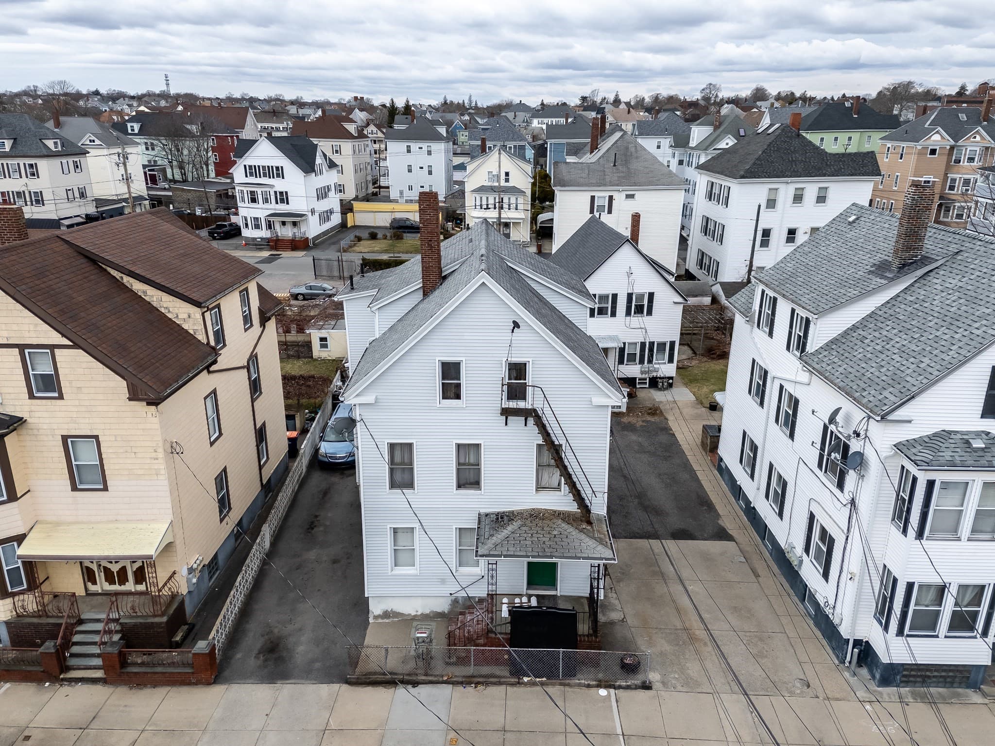 4 Family at 191 Bonney St, New Bedford MA 02740, photo 27 of 34