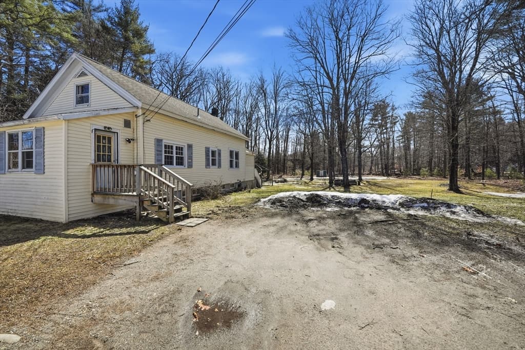 5 Torrey St, Easthampton MA 01027 photo 35
