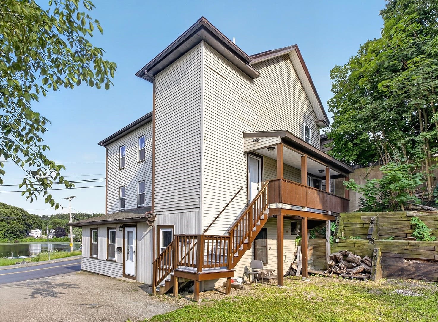 3 Family - 3 Units Up/Down at 42 Maple, Spencer MA 01562, photo 5 of 42