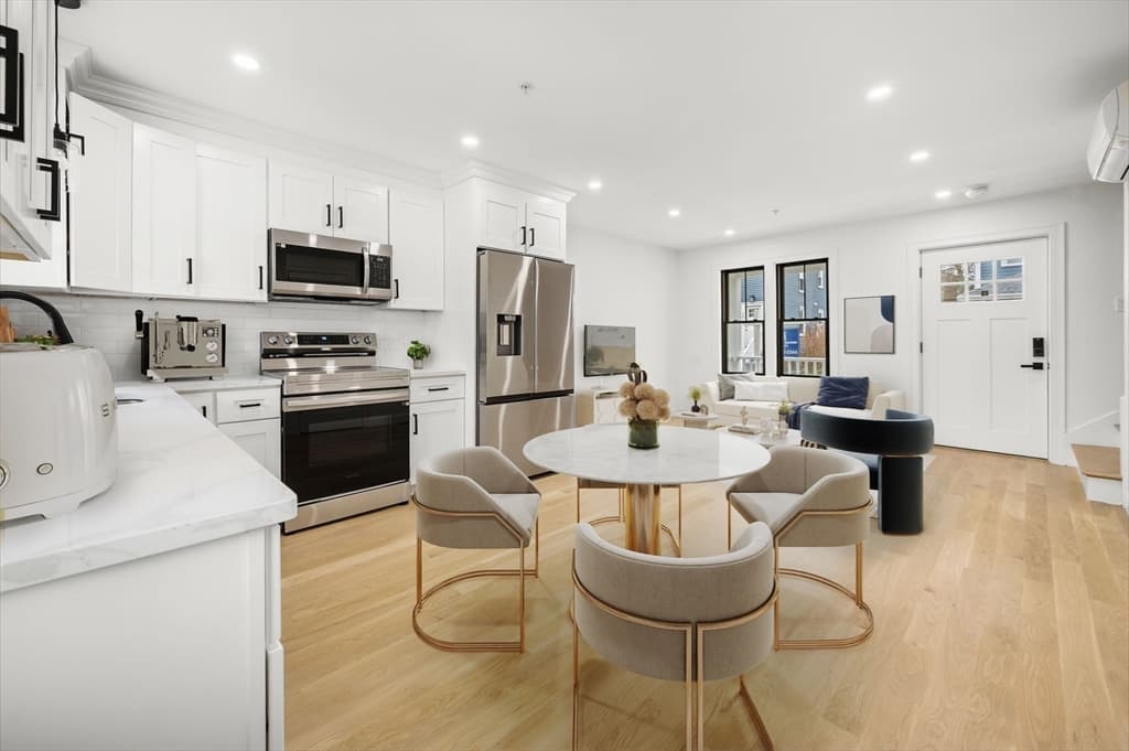 Condominium at 23-27 Cedar St # 27, Boston MA 02126, Boston, photo 2 of 16