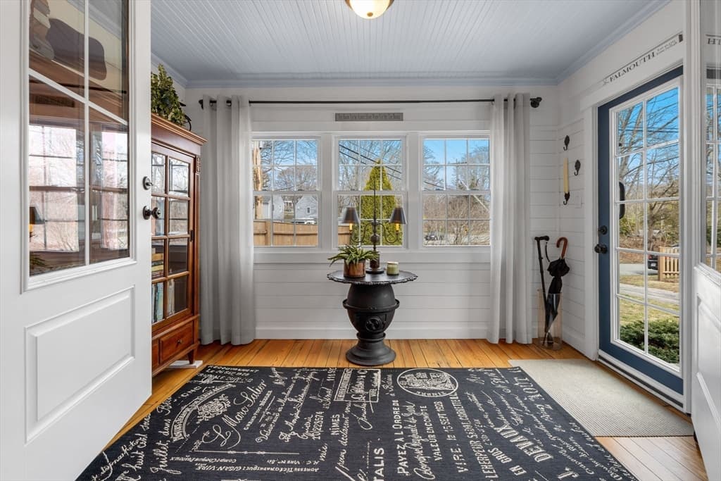 Single Family Residence at 182 Woods Hole Rd, Falmouth MA 02540, Falmouth, photo 5 of 42