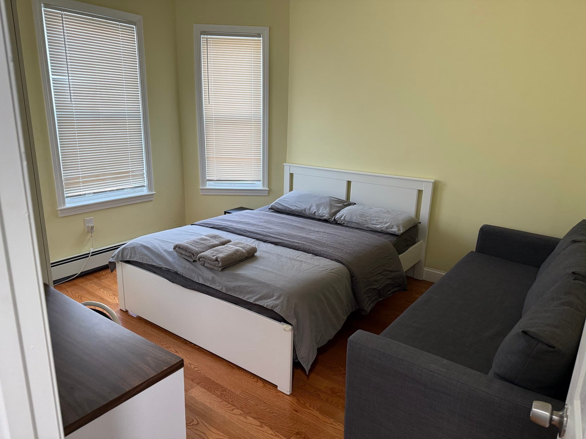 5-9 Family at 40-42 Dehon St, Revere MA 02151, photo 3 of 7