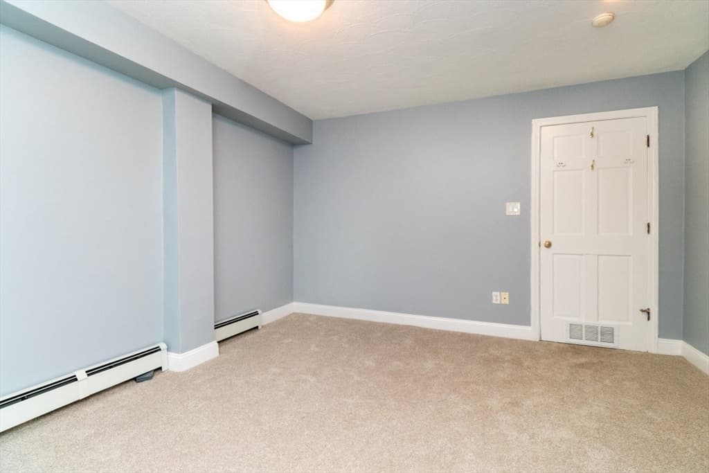 Condominium at 35 Chestnut St # 2, Chelsea MA 02150, Chelsea, photo 19 of 24