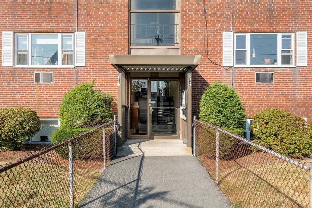 297 Main St # 3, Medford MA 02155 photo 23