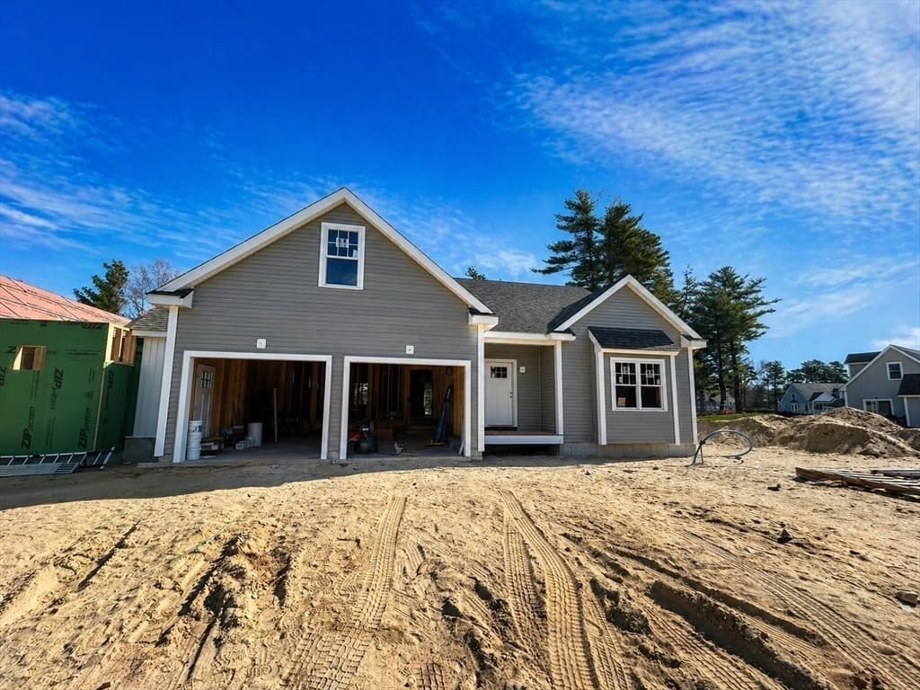 Single Family Residence at 7 Weathervane Dr, Carver MA 02330, photo 2 of 16