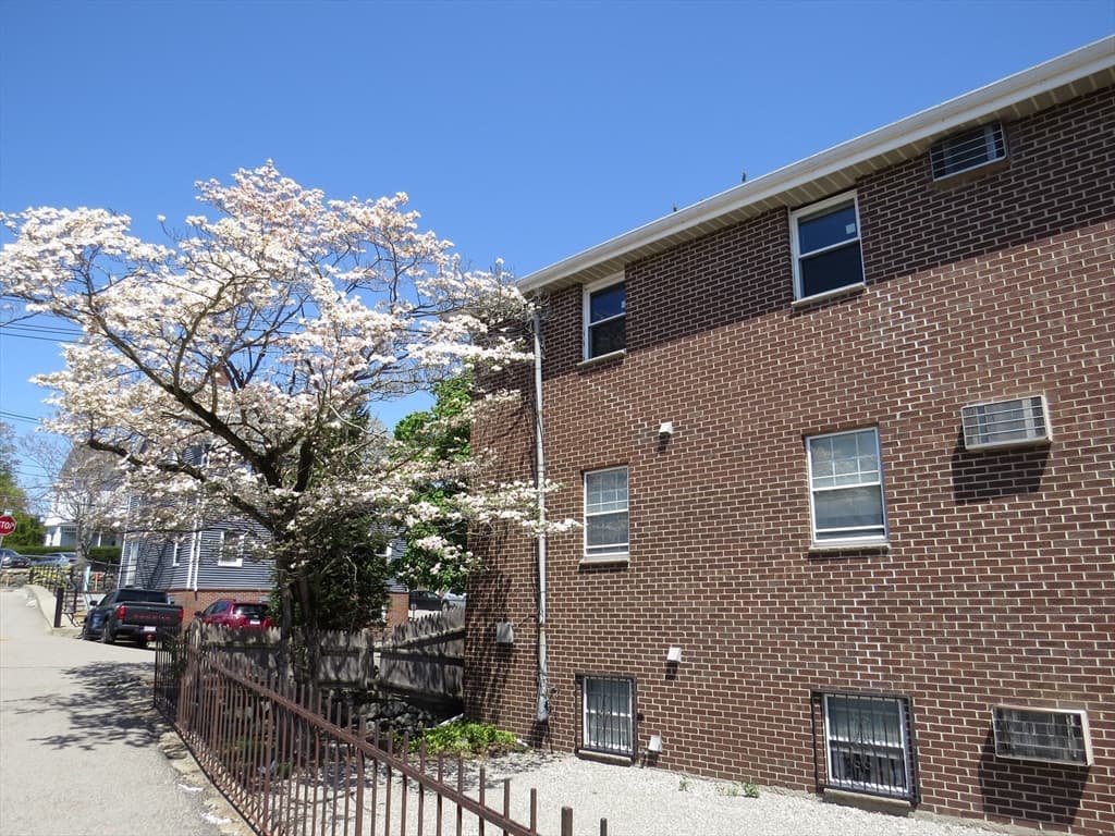 5-9 Family at 74 Harvard St, Waltham MA 02453, Waltham, photo 2 of 12