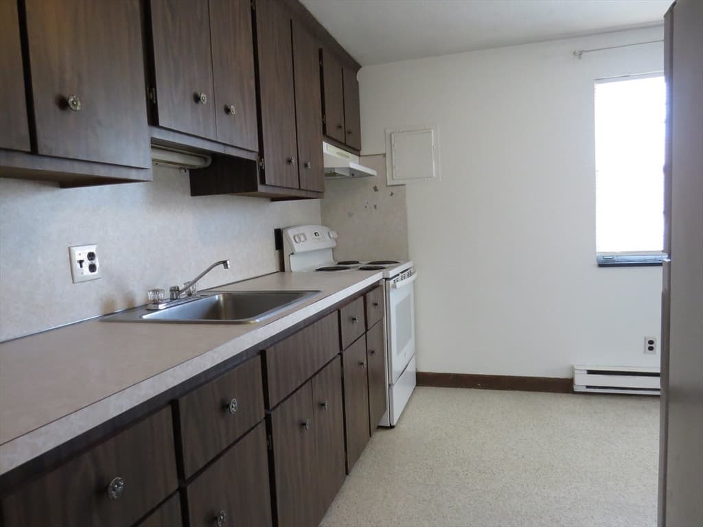 5-9 Family at 74 Harvard St, Waltham MA 02453, Waltham, photo 6 of 12