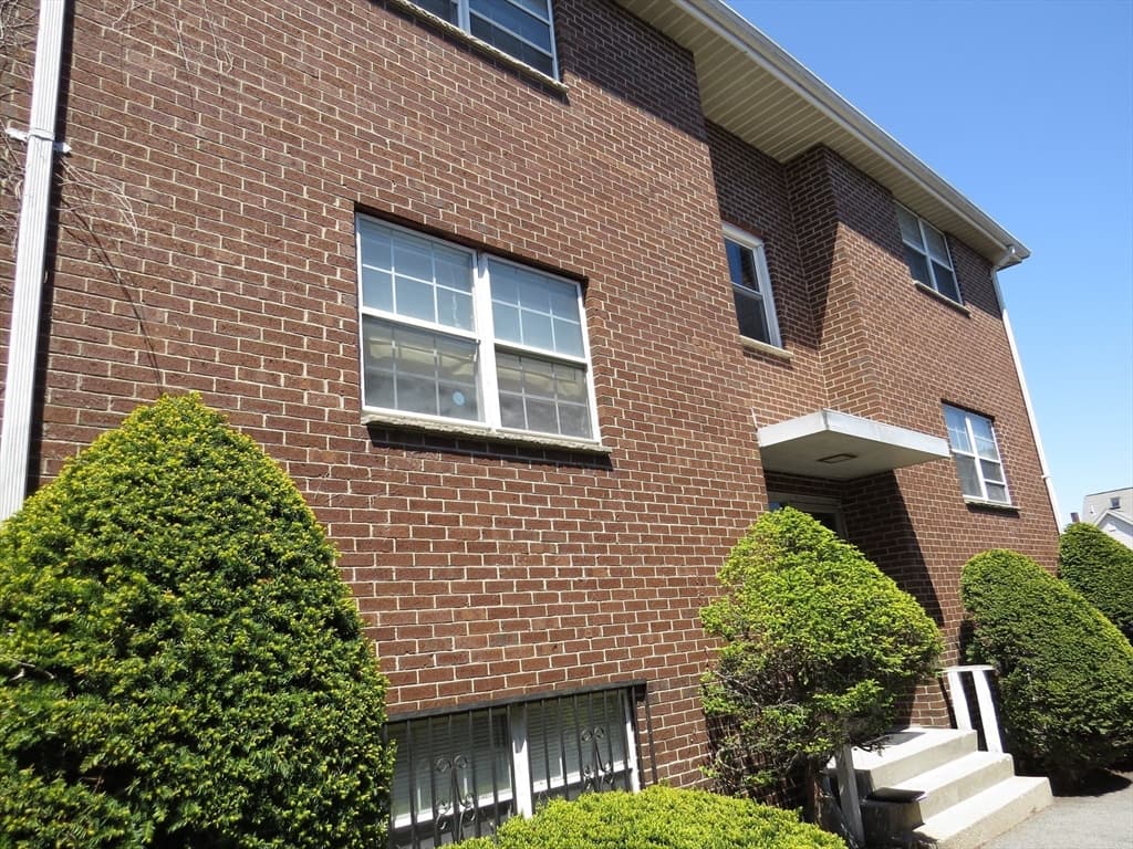 5-9 Family at 74 Harvard St, Waltham MA 02453, Waltham, photo 3 of 12