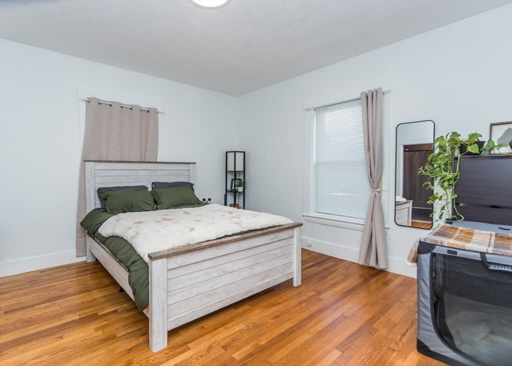 5-9 Family at 252-254 Crescent Street, Waltham MA 02453, Waltham, photo 10 of 23