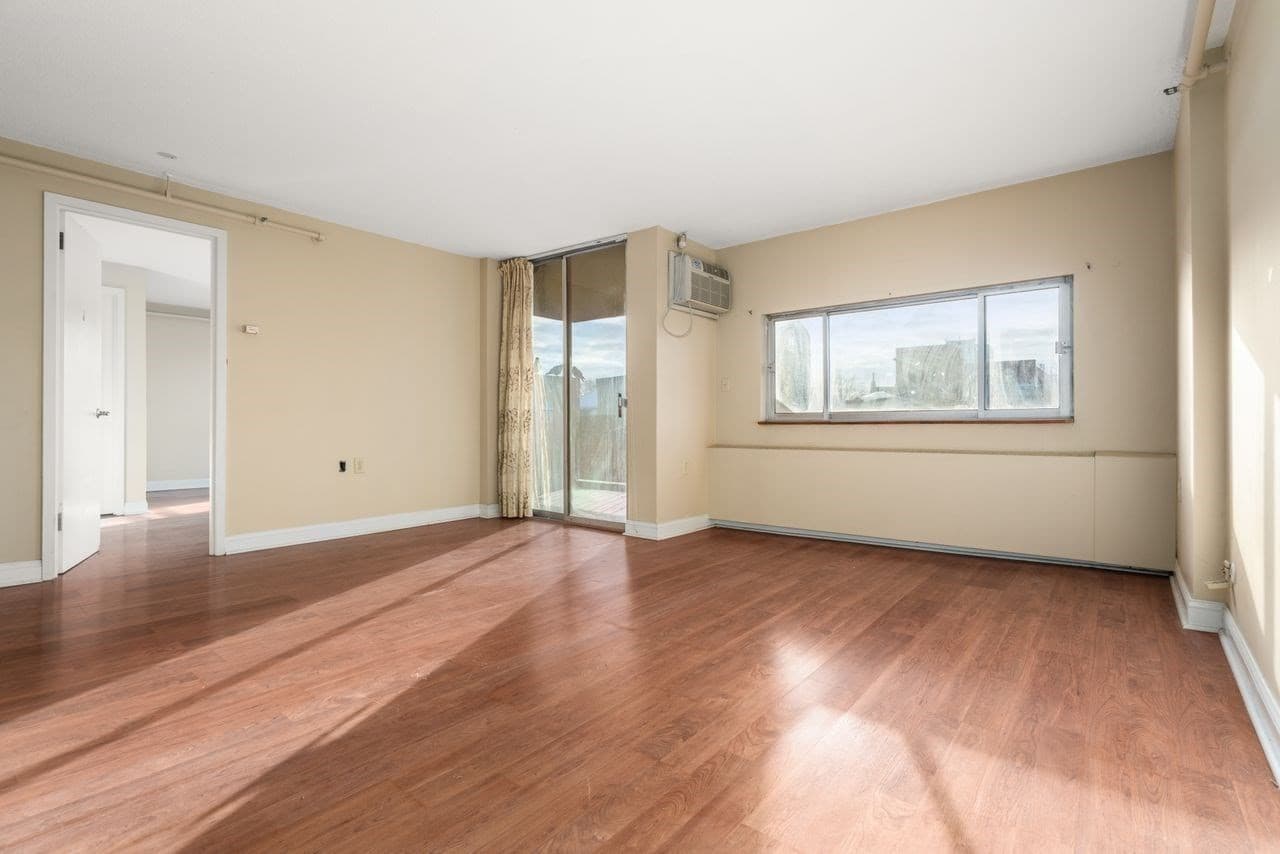 872 Massachusetts Avenue # 304, Cambridge MA 02139