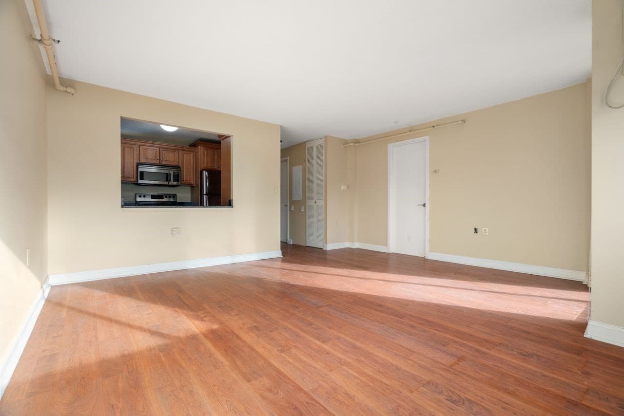 Stock Cooperative at 872 Massachusetts Avenue # 304, Cambridge MA 02139, Cambridge, photo 5 of 19
