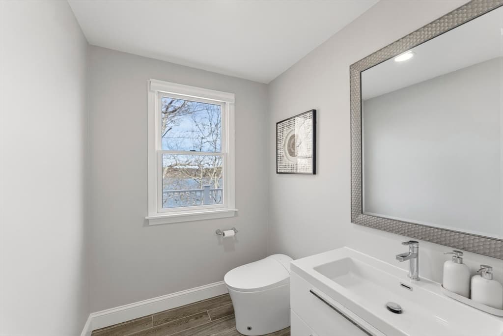 Single Family Residence at 29 Eagle Hill Drive, Plymouth MA 02360, photo 18 of 42