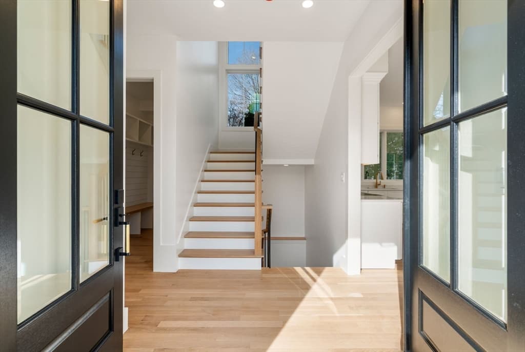 Single Family Residence at 5 Morseland Ave, Newton MA 02459, Newton, photo 4 of 21