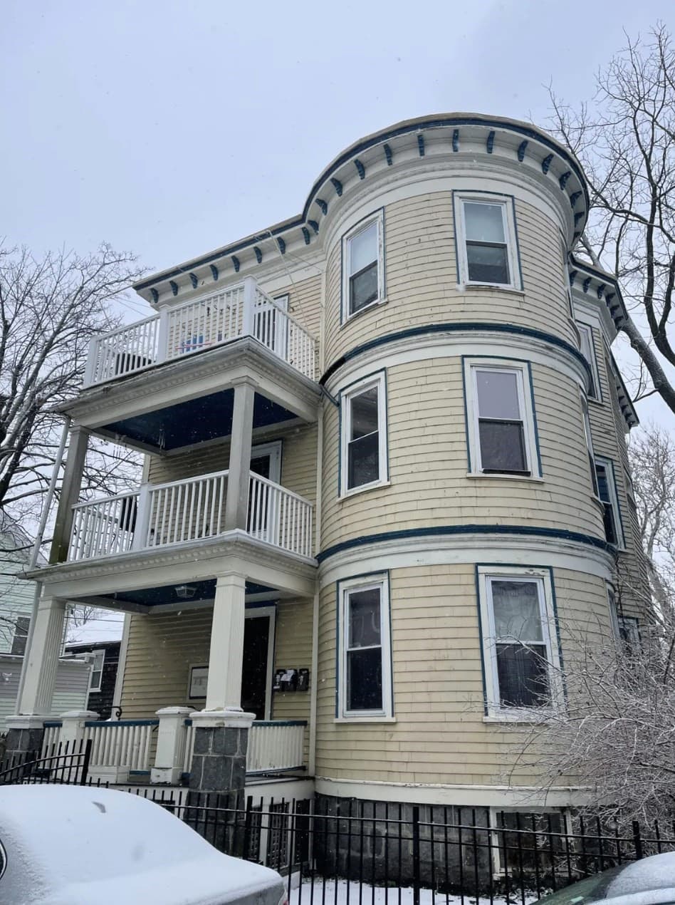 9 Sumner Sq, Boston MA 02125