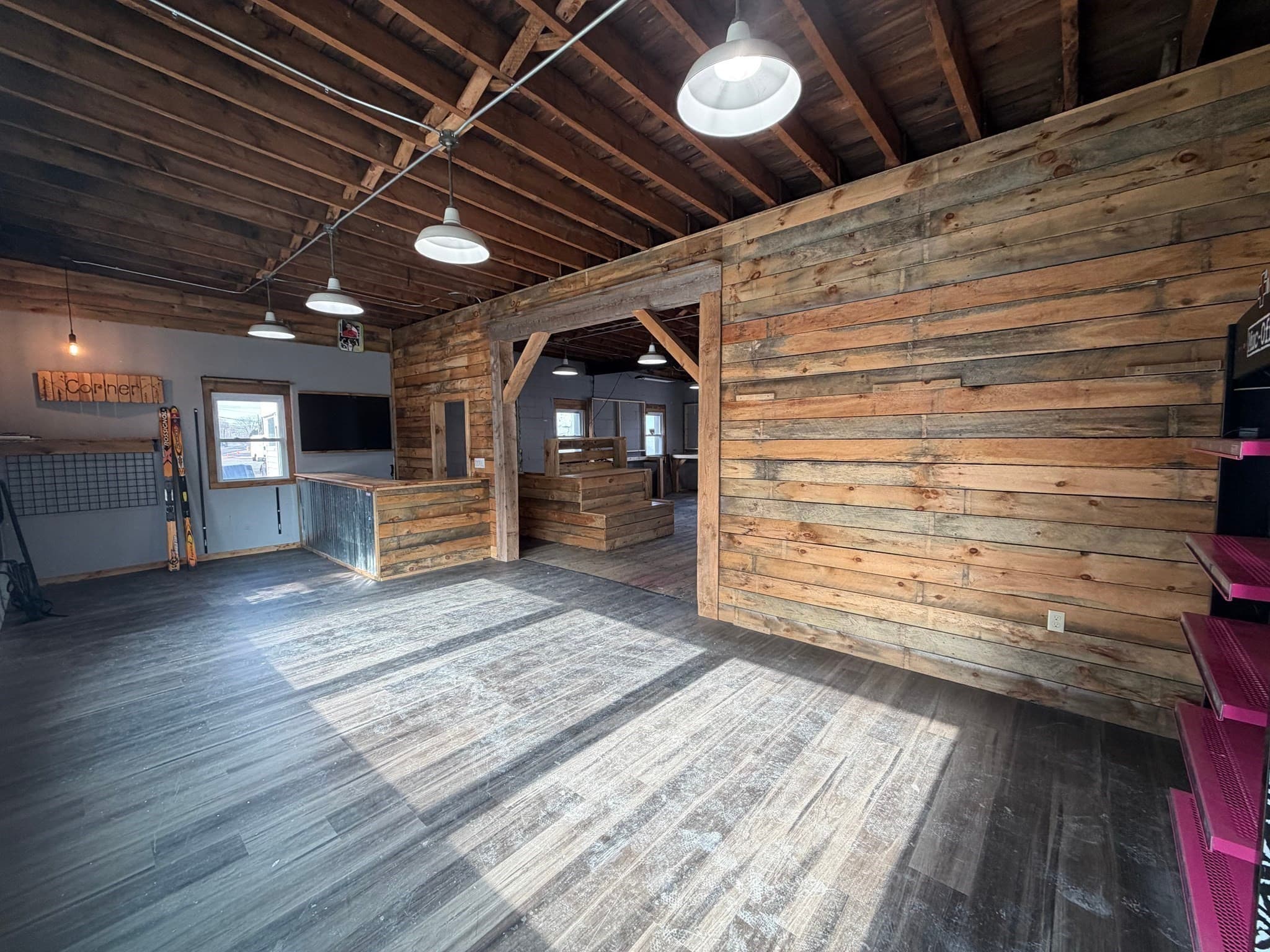 334 High St, Greenfield MA 01301