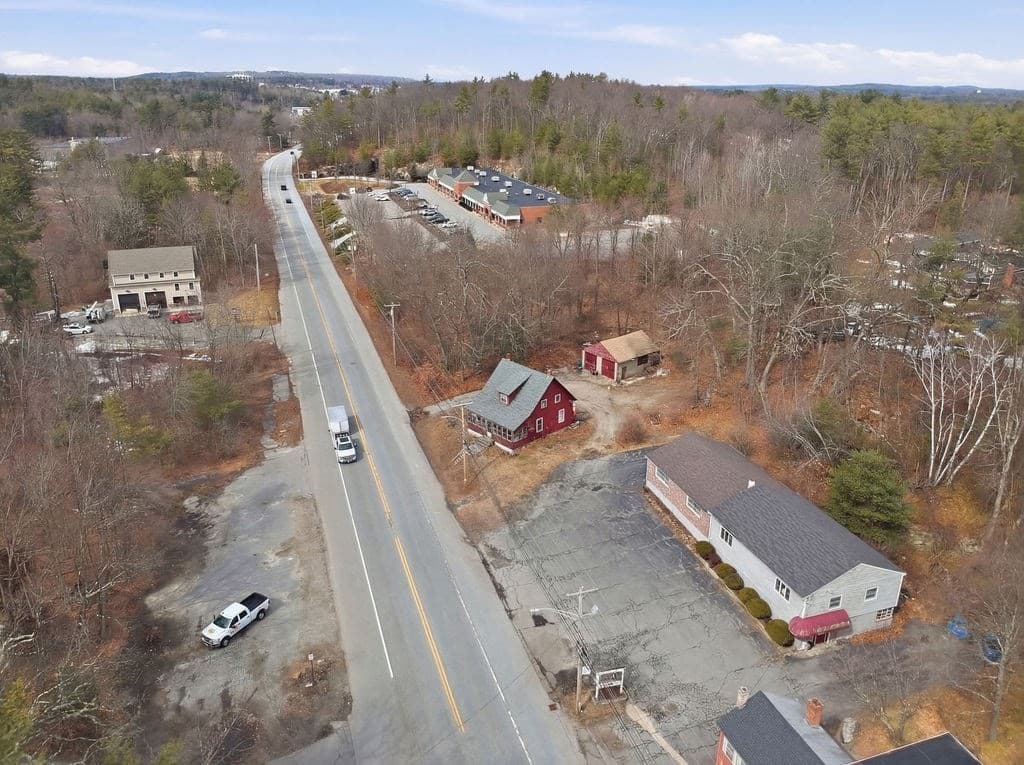 Commercial Sale at 285 Middlesex Rd, Tyngsborough MA 01879, photo 15 of 17
