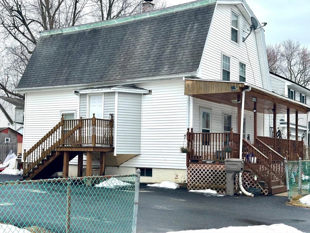 Single Family Residence at 127 Elijah St, Springfield MA 01109, Springfield, photo 33 of 36
