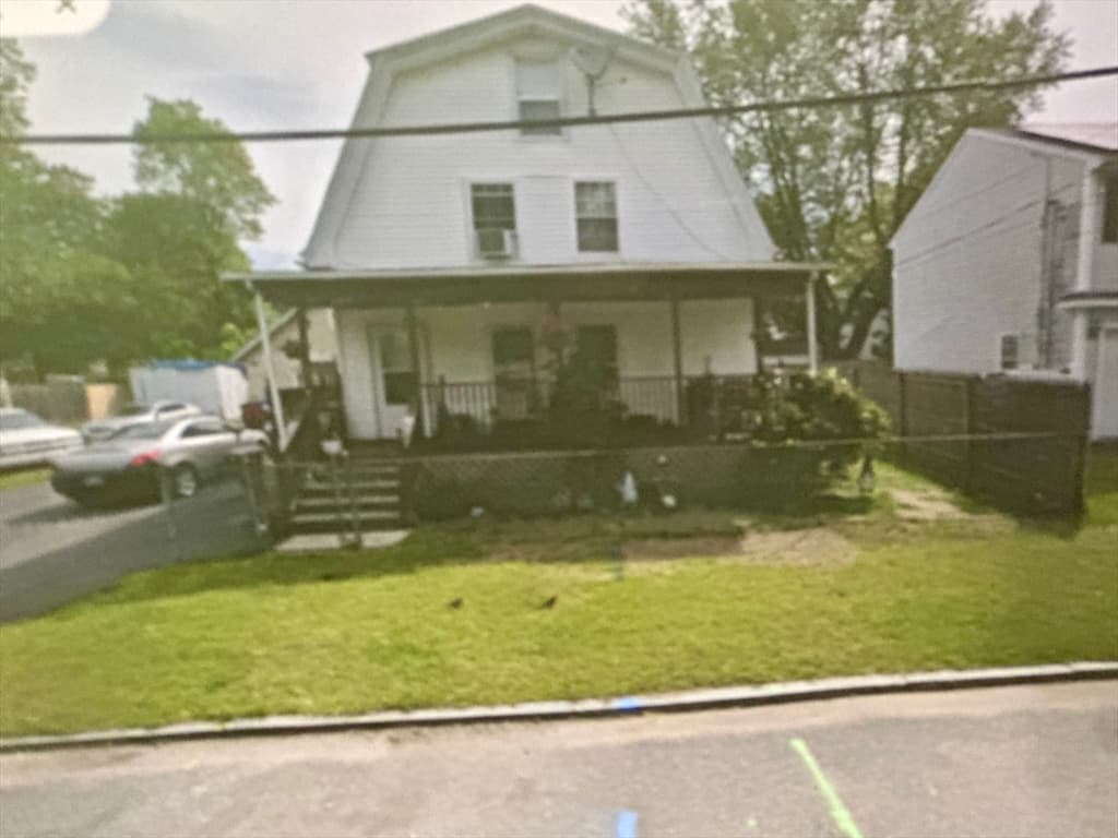 Single Family Residence at 127 Elijah St, Springfield MA 01109, Springfield, photo 35 of 36