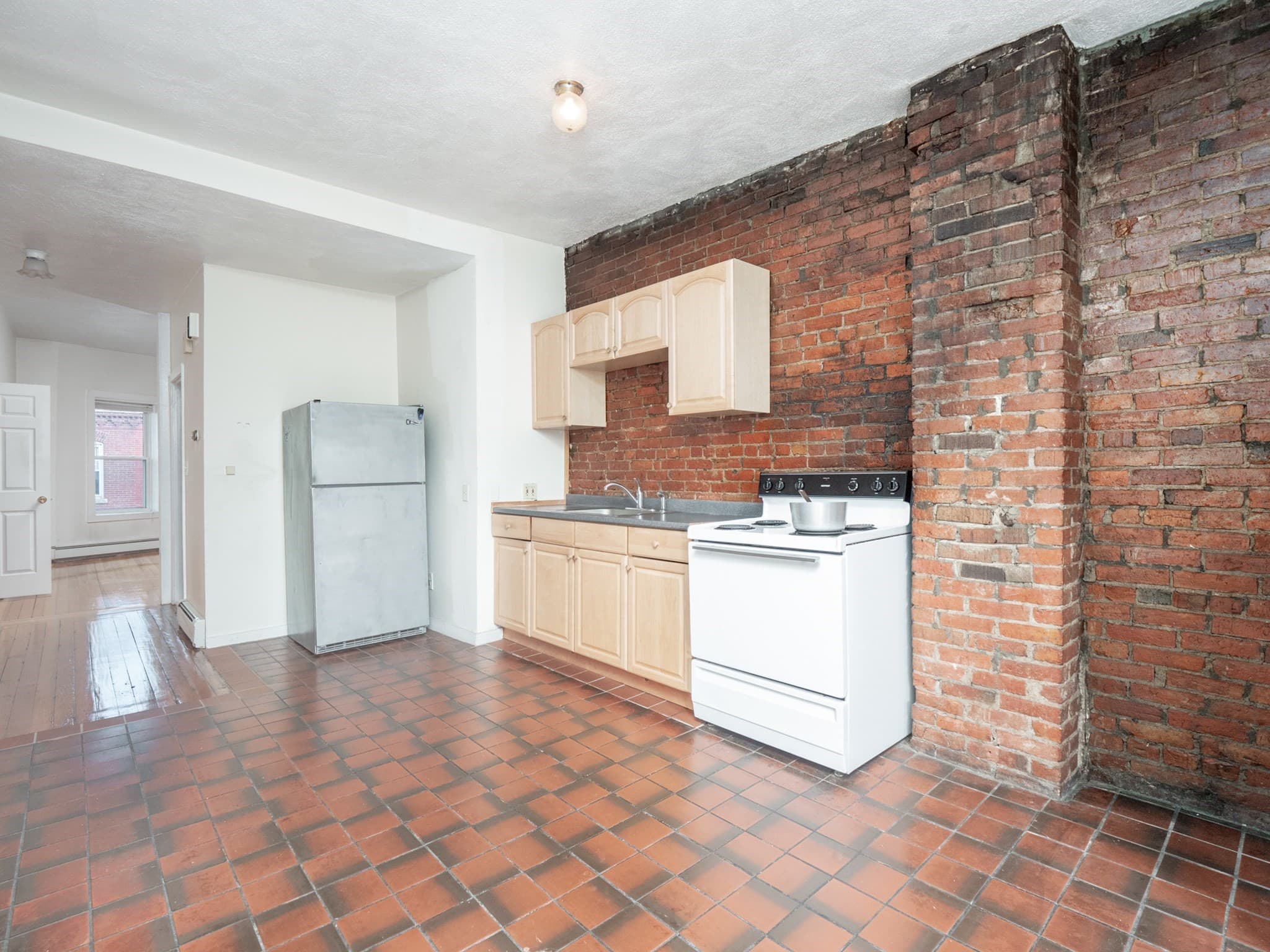 3 Family at 4 Saxton St, Boston MA 02125, Boston, photo 12 of 14