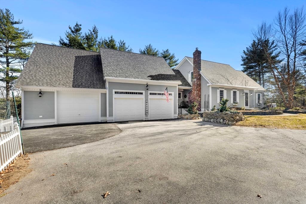 Single Family Residence at 439 Wethersfield Street, Rowley MA 01969, Rowley, photo 4 of 42