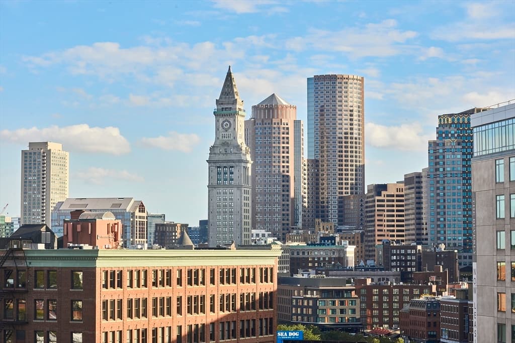 Condominium at 234 Causeway St # 918, Boston MA 02114, photo 2 of 18