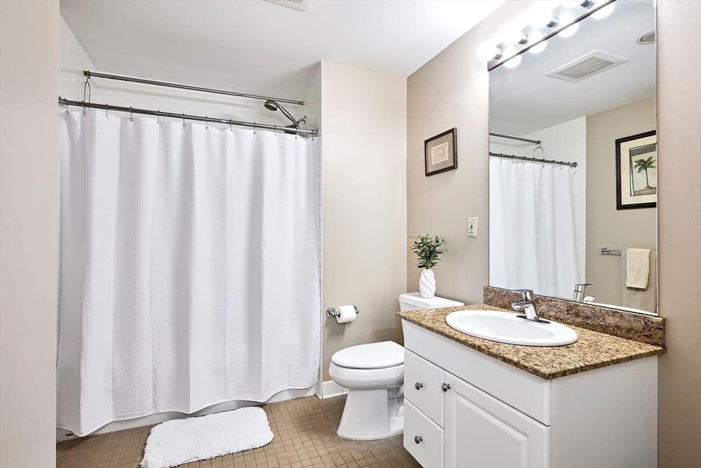 Condominium at 234 Causeway St # 918, Boston MA 02114, photo 11 of 18