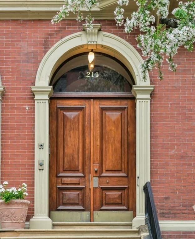 Single Family Residence at 214 Beacon, Boston MA 02116, Boston, photo 3 of 23