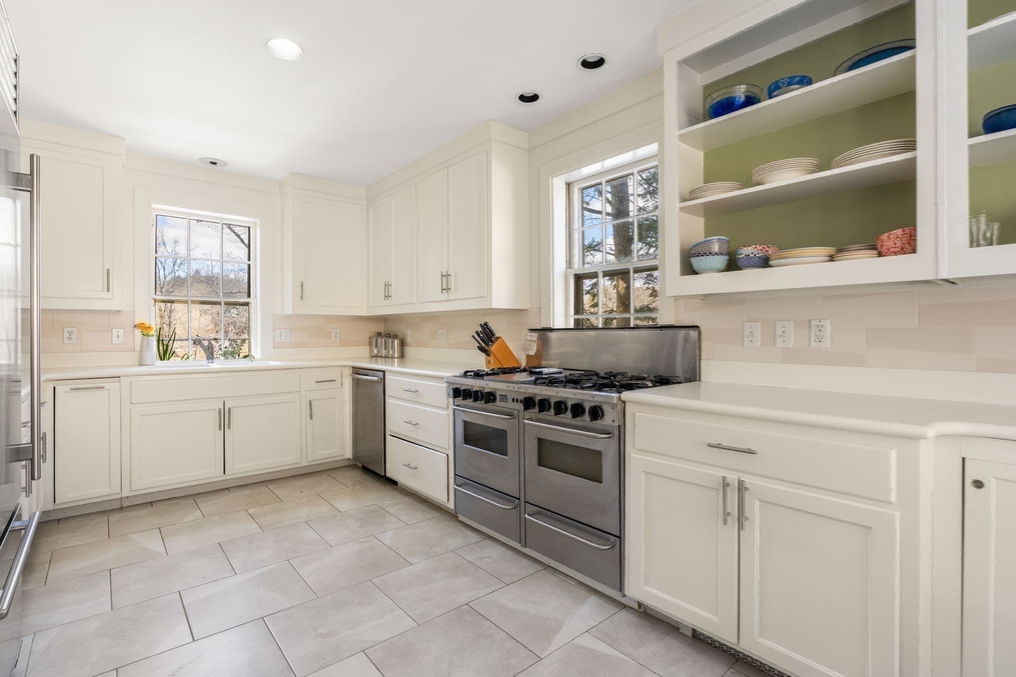 Single Family Residence at 140 Dudley St, Brookline MA 02445, Brookline, photo 4 of 26