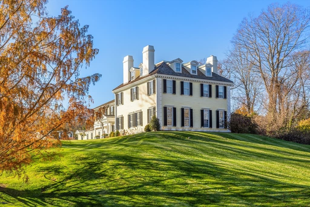 187 Main St, Hingham MA 02043