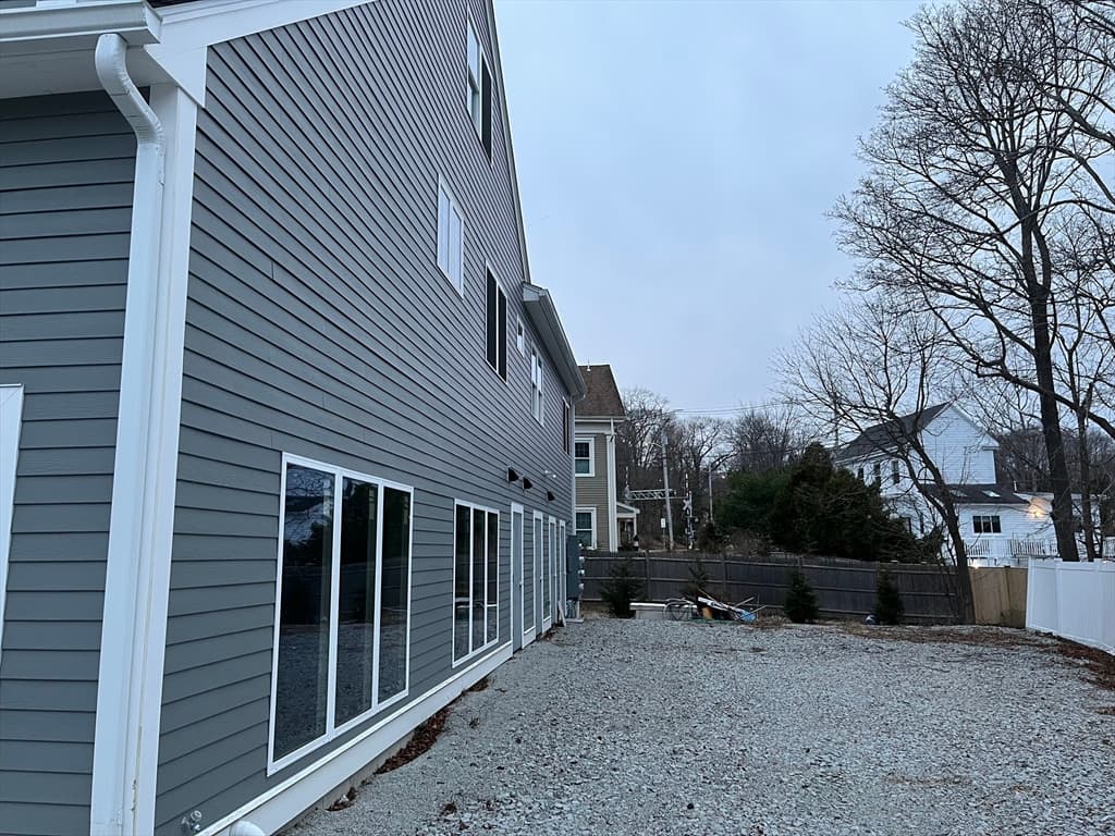 147 S Main St, Cohasset MA 02025 photo 9