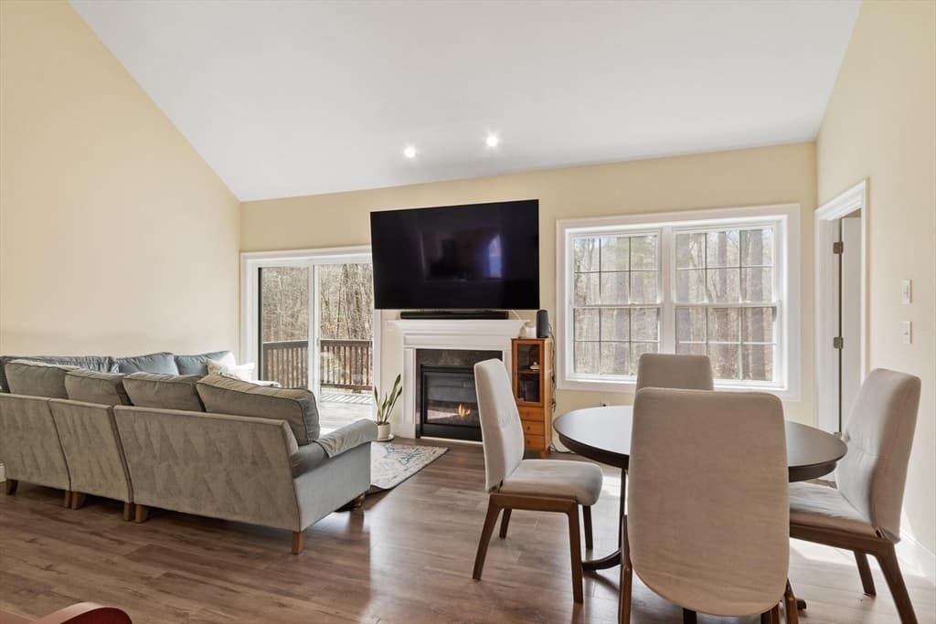 Condominium at 3 Pine Hill Way # 3, Harvard MA 01451, Harvard, photo 11 of 32