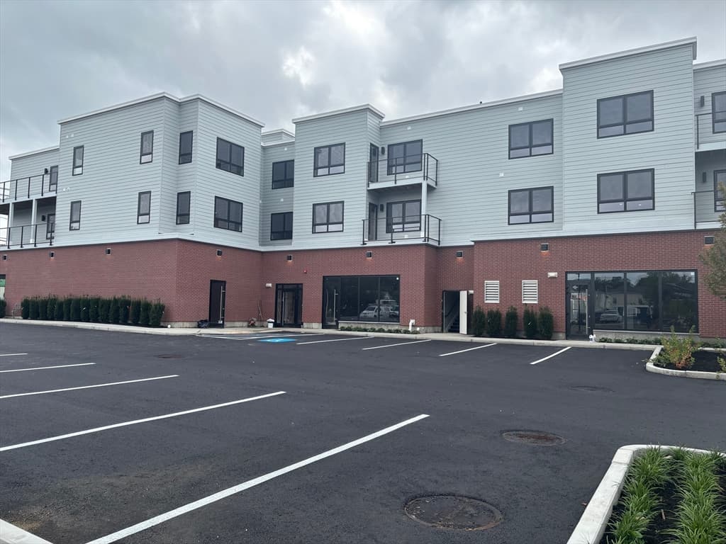 Condominium at 1391 Main Street # 301, Walpole MA 02081, photo 2 of 22