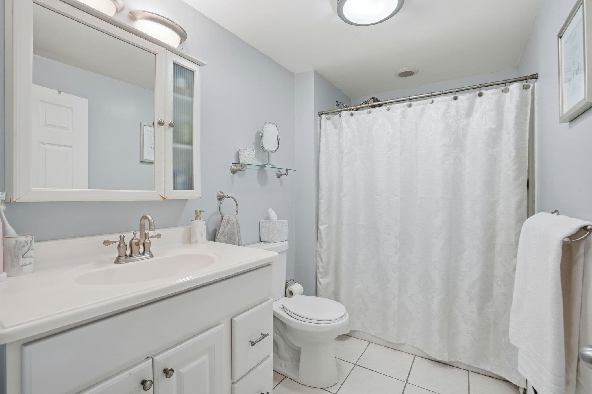 2 Family - 2 Units Up/Down at 15 G, Boston MA 02127, Boston, photo 12 of 26