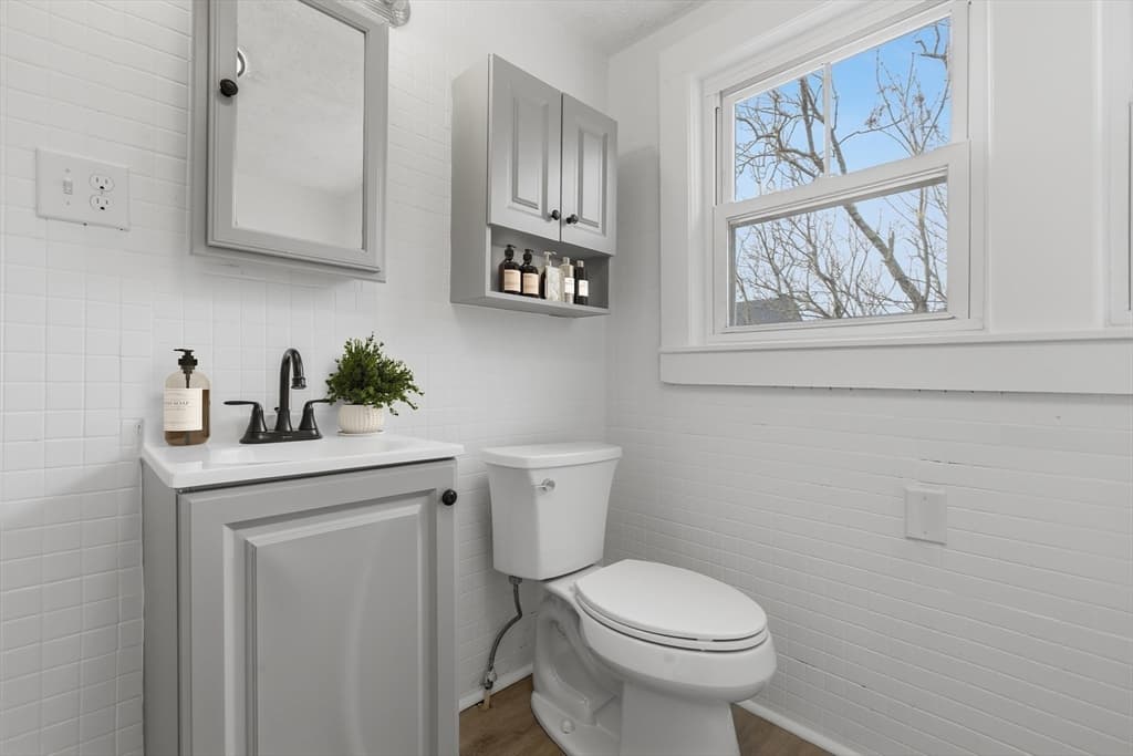 2120 Providence Rd, Northbridge MA 01534 photo 8