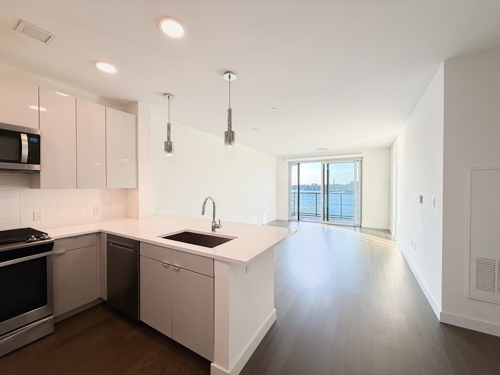 Condominium at 65 Lewis St # 511, Boston MA 02128, Boston, photo 9 of 42