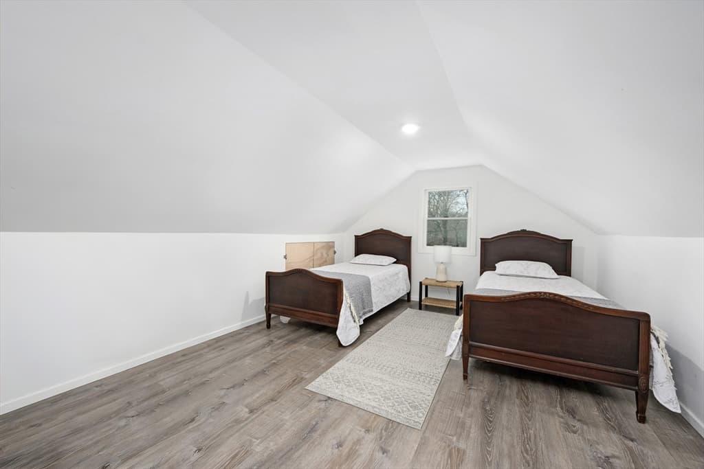 Single Family Residence at 177 Bayview Cir, Barnstable MA 02655, photo 19 of 38