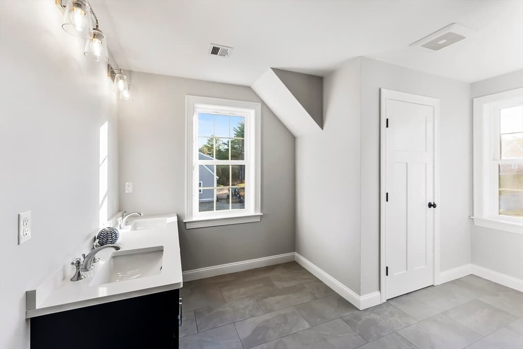 Single Family Residence at 41 Bay Shore Drive, Plymouth MA 02360, photo 31 of 32