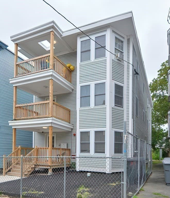 3 Family at 35 Ellington St, Boston MA 02121, Boston, photo 2 of 39