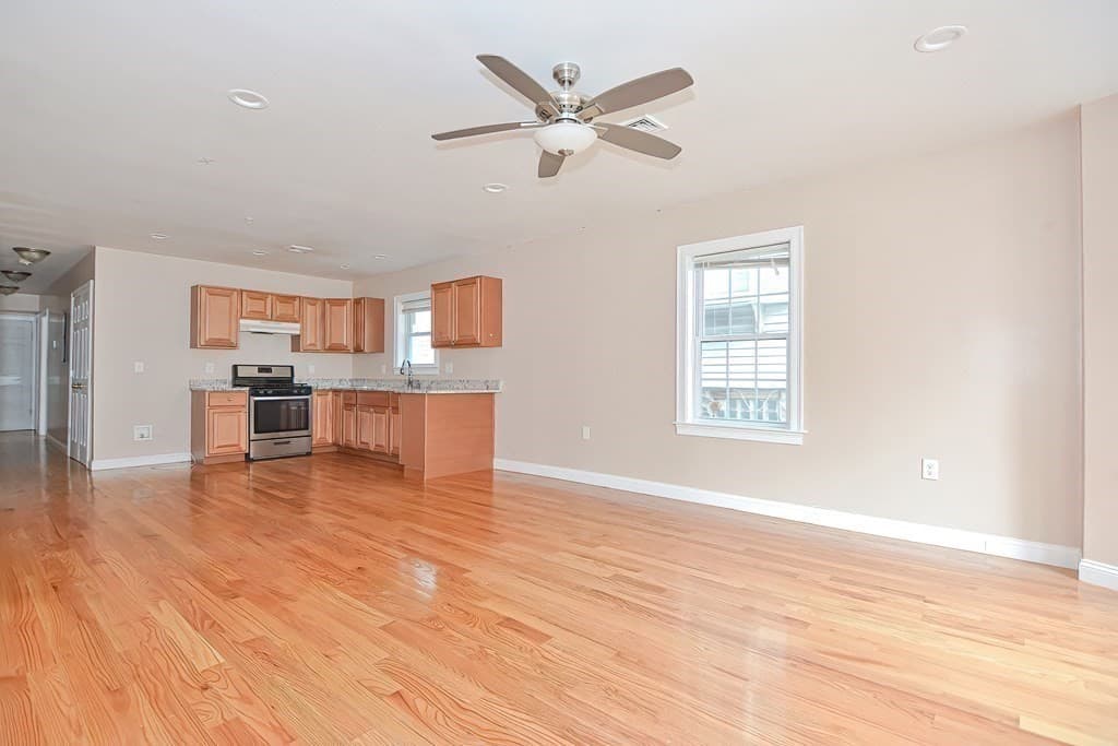 3 Family at 35 Ellington St, Boston MA 02121, Boston, photo 11 of 39