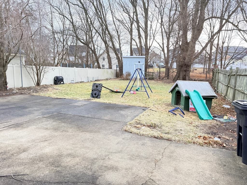 153-155 Vassall St, Quincy MA 02170 photo 8