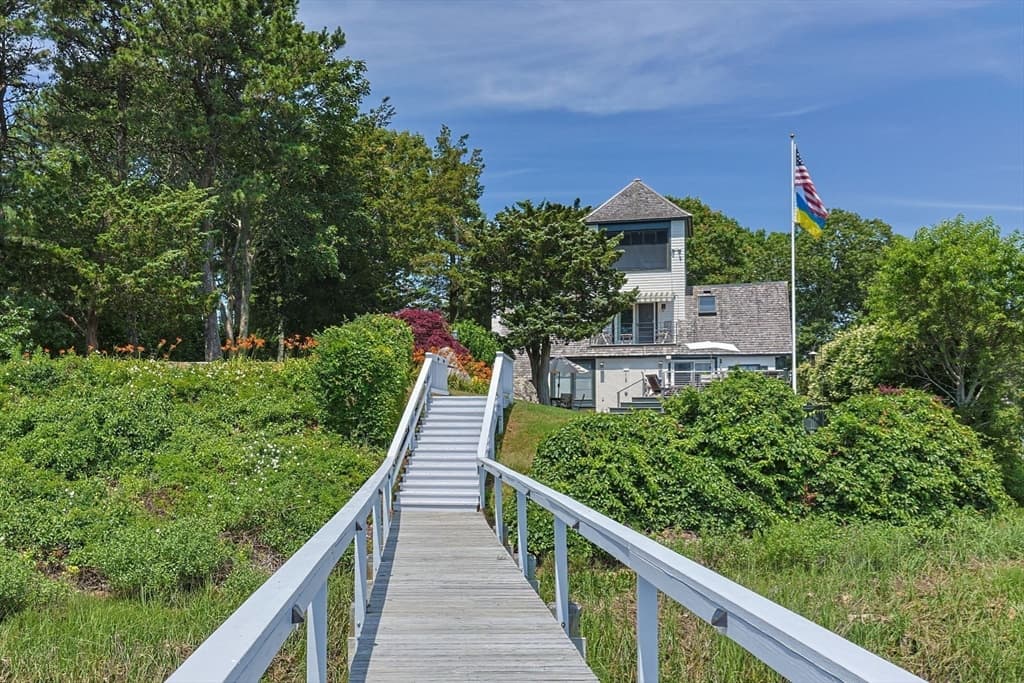 Single Family Residence at 41 Hayward Rd, Barnstable MA 02632, Barnstable, photo 4 of 42