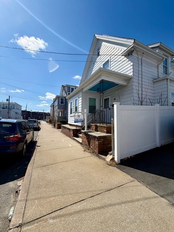26 Kirtland St, Lynn MA 01905 photo 4