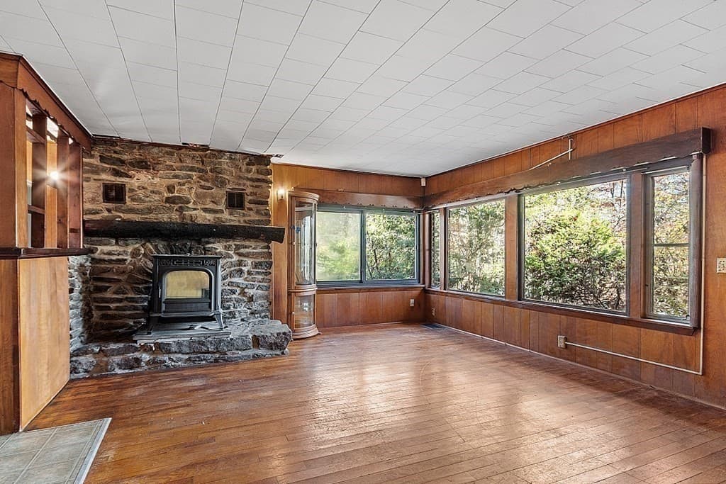 Single Family Residence at 240 Barre Rd, Phillipston MA 01331, Phillipston, photo 3 of 3