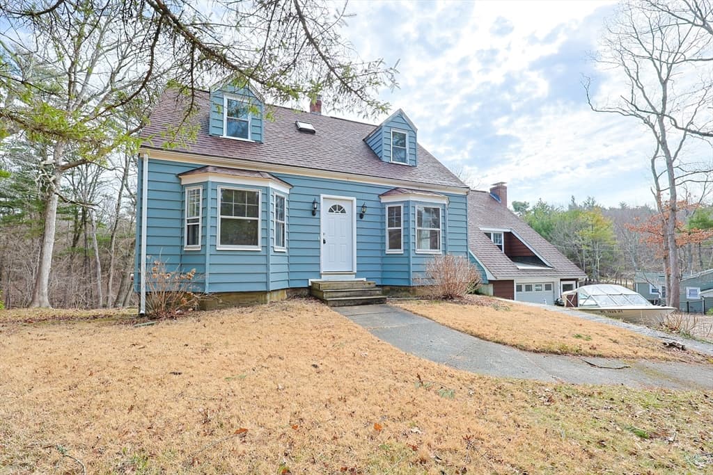 Single Family Residence at 234 York St, Canton MA 02021, Canton, photo 2 of 38