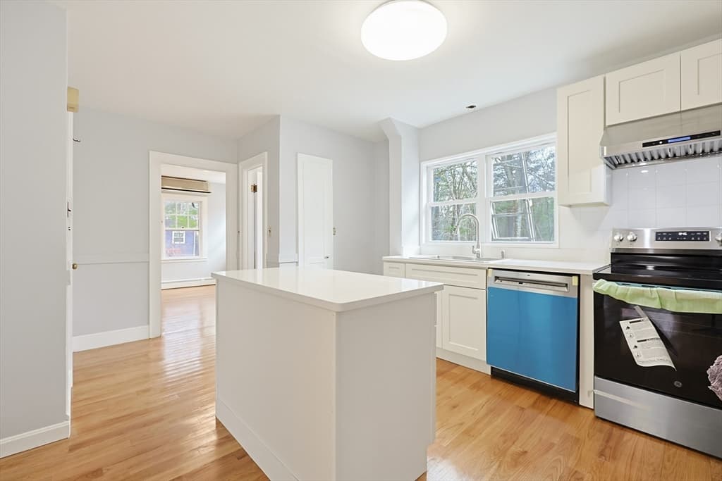 Single Family Residence at 234 York St, Canton MA 02021, Canton, photo 4 of 38