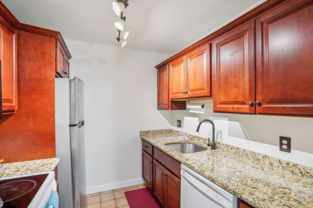 Condominium at 35 Desmoines Road # 209, Quincy MA 02169, photo 5 of 21