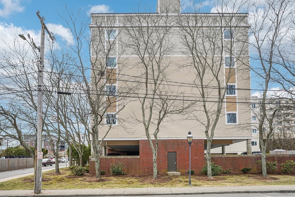 Condominium at 35 Desmoines Road # 209, Quincy MA 02169, photo 20 of 21