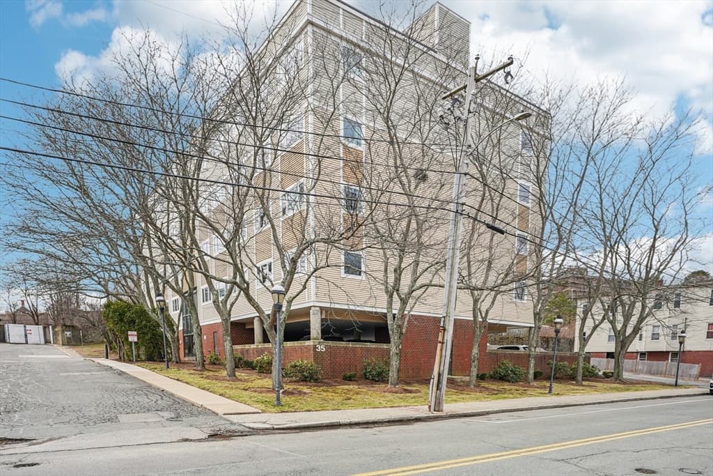 Condominium at 35 Desmoines Road # 209, Quincy MA 02169, photo 19 of 21