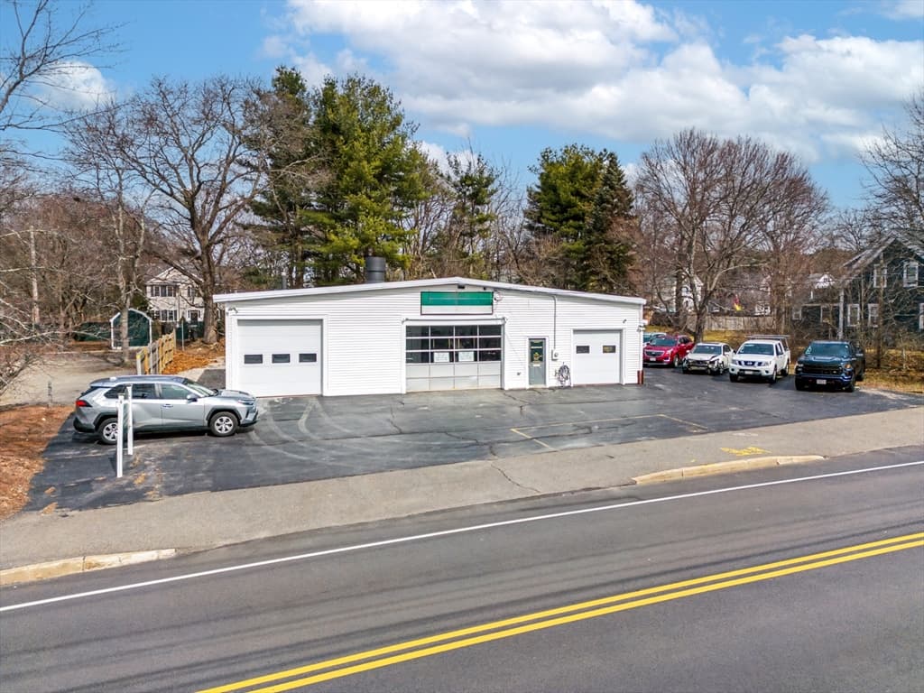 Commercial Sale at 298 Village Street, Medway MA 02053, photo 4 of 31