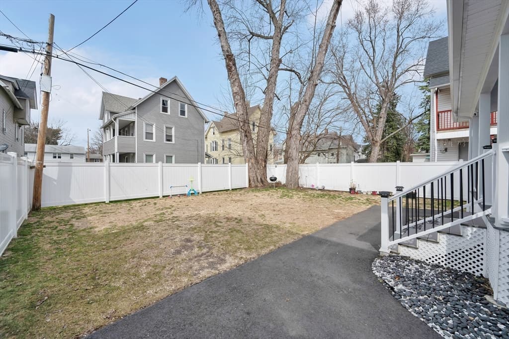 Single Family Residence at 42 Ringgold St, Springfield MA 01104, Springfield, photo 38 of 38